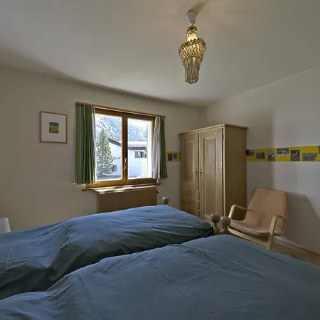 Chesa Raetia - דירה *