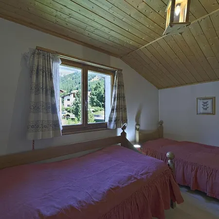 Chesa Raetia - דירה פונטרסינה