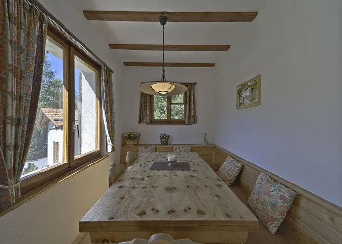 Apartment Chesa Raetia - Pontresina