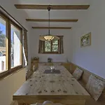 Lejlighed Chesa Raetia - Pontresina